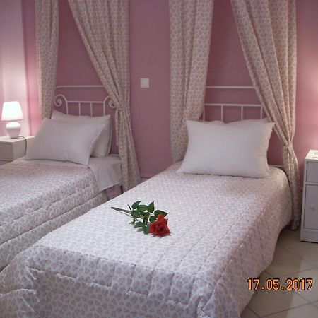Iris Apartments Apolpaina Luaran gambar