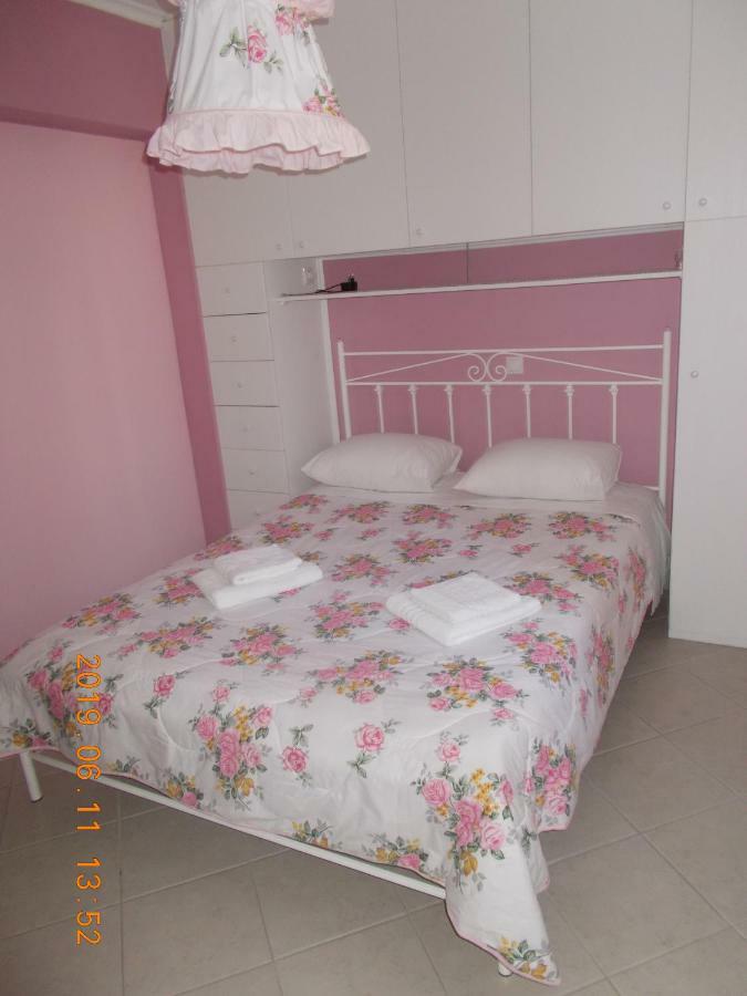 Iris Apartments Apolpaina Luaran gambar
